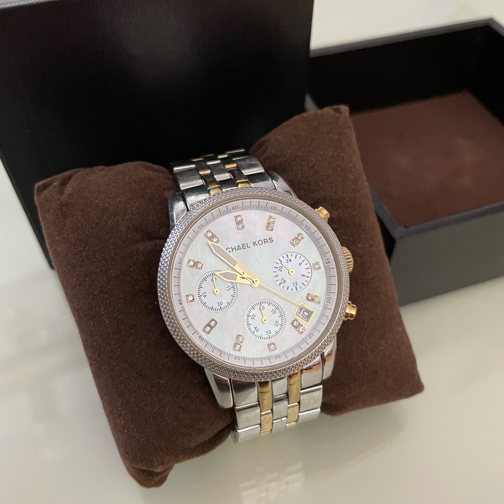 Michael Kors Diamond Mother Of Pearl Watch
